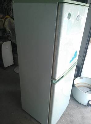 容聲冰箱196升 8成新僅售600元，老款機(jī)型制冷強(qiáng)勁，性價(jià)比之選